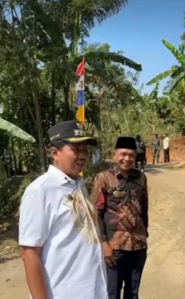 JALAN ALTERNATIF BANGBAYANG DAYEUHLIHUR